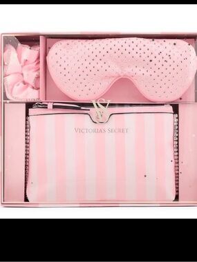 Victoria's Secret Pink Striped Sleep Travel Set with Rhinestone set exclusive ed